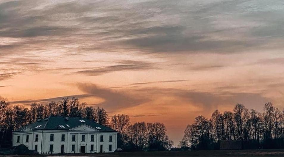 Majatek Howieny "Sielanka" Pomigacze Exterior foto